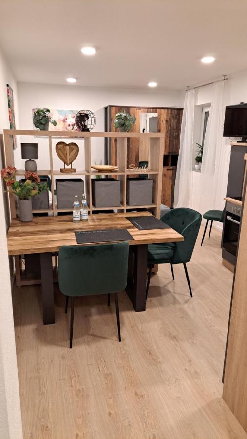 Appartment-Ferienwohnung Mit Kueche, Bad, Kostenlos Wlan, Modern Eingerichtet Roding Dış mekan fotoğraf
