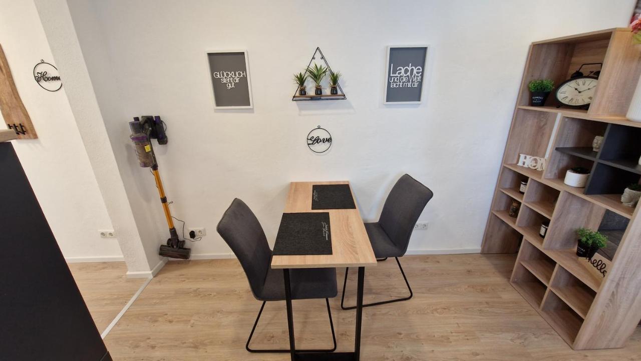 Appartment-Ferienwohnung Mit Kueche, Bad, Kostenlos Wlan, Modern Eingerichtet Roding Dış mekan fotoğraf