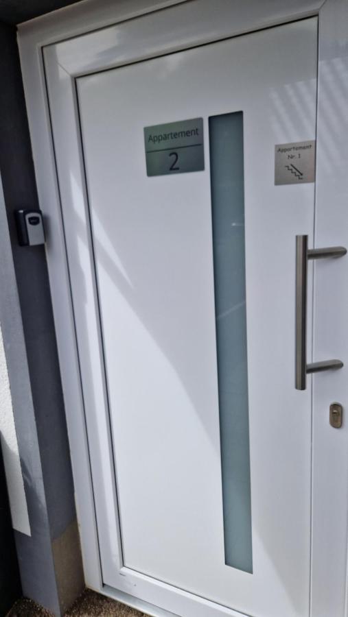 Appartment-Ferienwohnung Mit Kueche, Bad, Kostenlos Wlan, Modern Eingerichtet Roding Dış mekan fotoğraf
